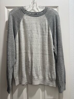 Vince Two-Tone Grey Raglan Crewneck Sweater.
Size XL